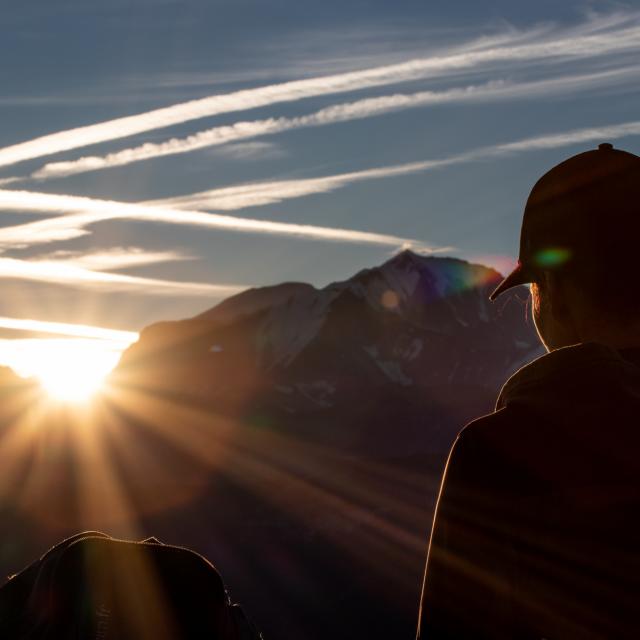 Lever de Soleil aux Avenières avec Clément