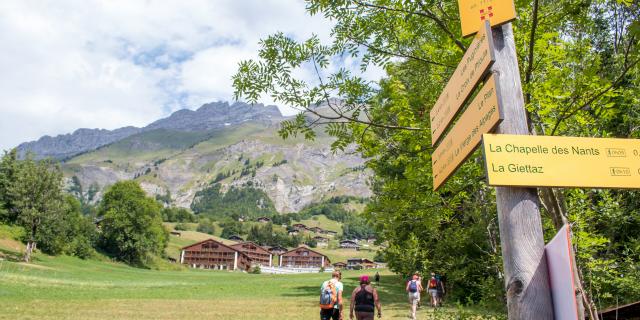 Randonnée au Lieu-dit le Pont noir à La Giettaz en Aravis