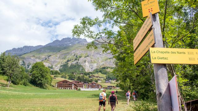 Randonnée au Lieu-dit le Pont noir à La Giettaz en Aravis