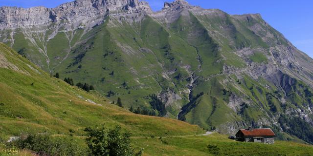 Porte des Aravis depuis la route des Montagnes à La Giettaz en Aravis