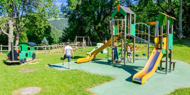 Jeux pour enfants à Notre Dame de Bellecombe