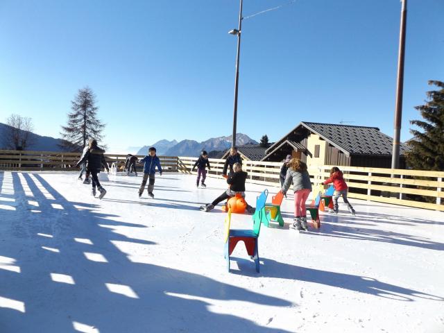 Patinoire du Cernix