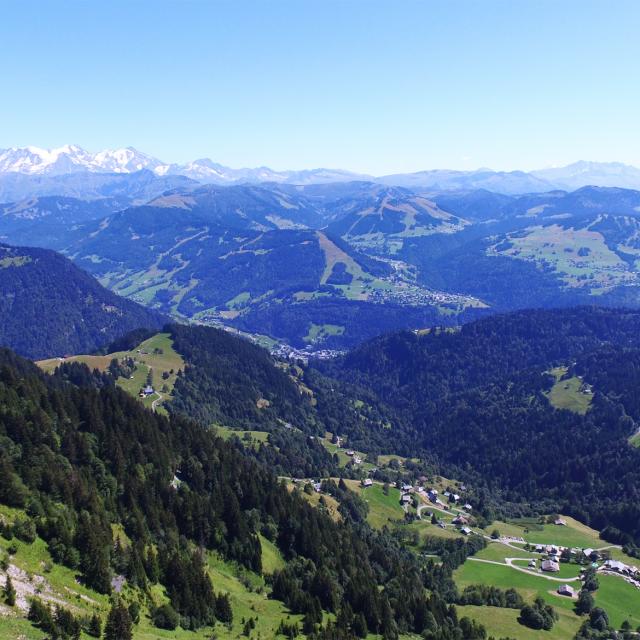 Le Val d'Arly en été