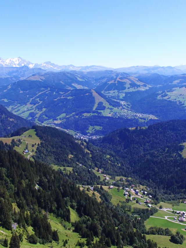 Le Val d'Arly en été