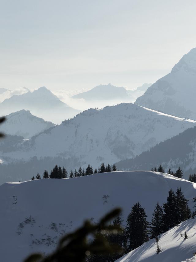 Le Mont Charvin en Hiver vue depuis le Torraz à la Giettaz