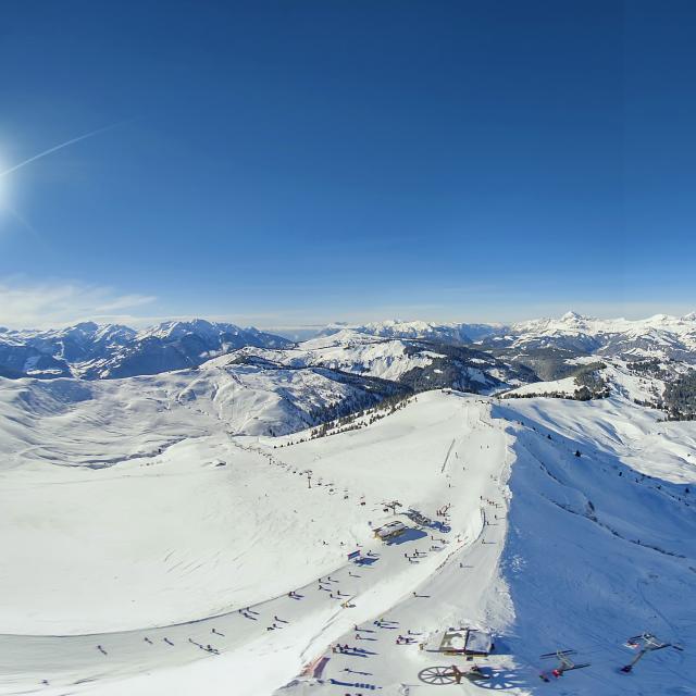 Panorama du Plan des Fours - Sommet de l'Espace Diamant