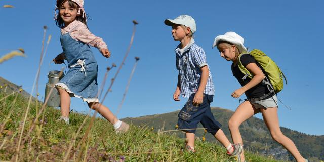 Randonnées en famille dans le Val d'Arly