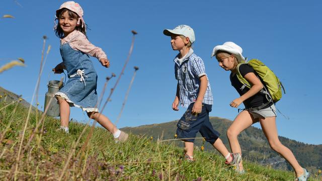 Randonnées en famille dans le Val d'Arly