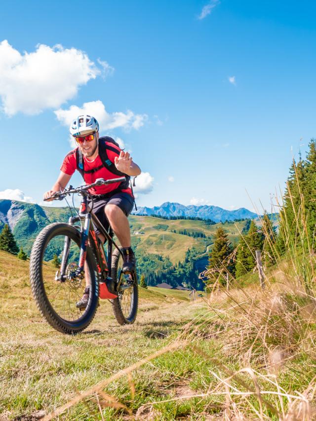 Tour du Val d'Arly en VTT à assistance électrique