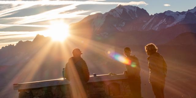 Lever de soleil aux Avenières avec Clément