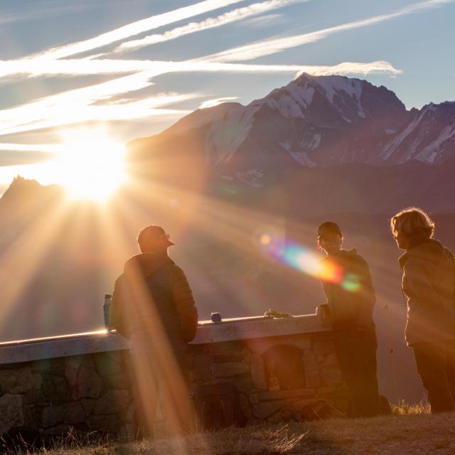 Lever de soleil aux Avenières avec Clément