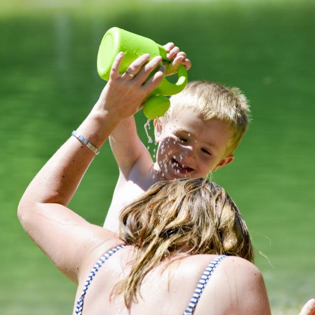 Plan d'eau de Flumet - Baignade en famille