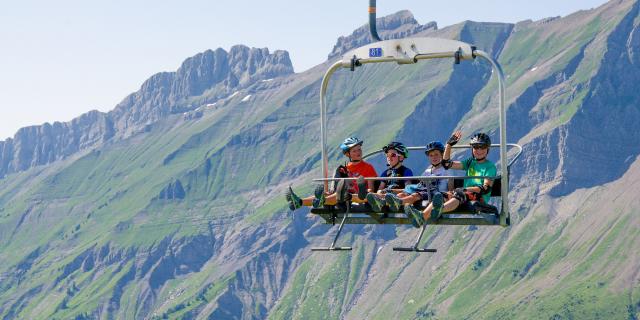 Télésiège été avec un VTT dans le Val d'Arly