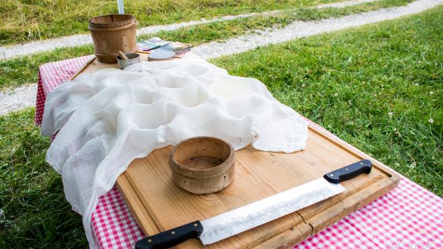 Balade Gourmande - Fabrication du reblochon