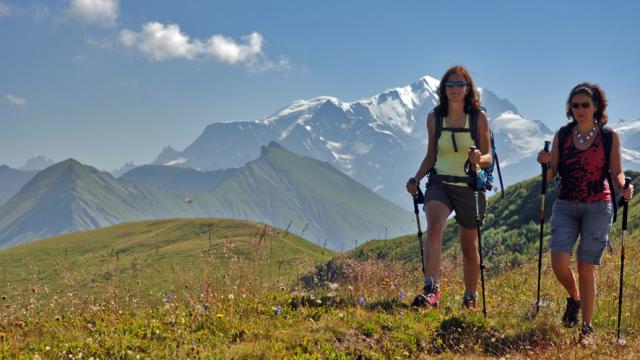 Randonnée face au Mont-Blanc à Notre Dame de Bellecombe