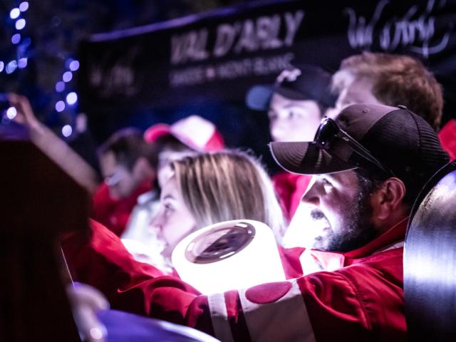 Descente aux flambeaux de l'ESF de Flumet