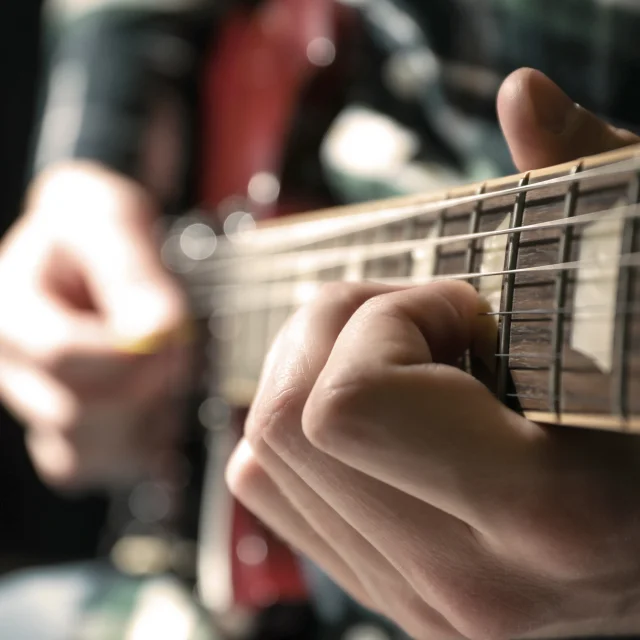 Stage Guitare cet été dans le Val d'Arly